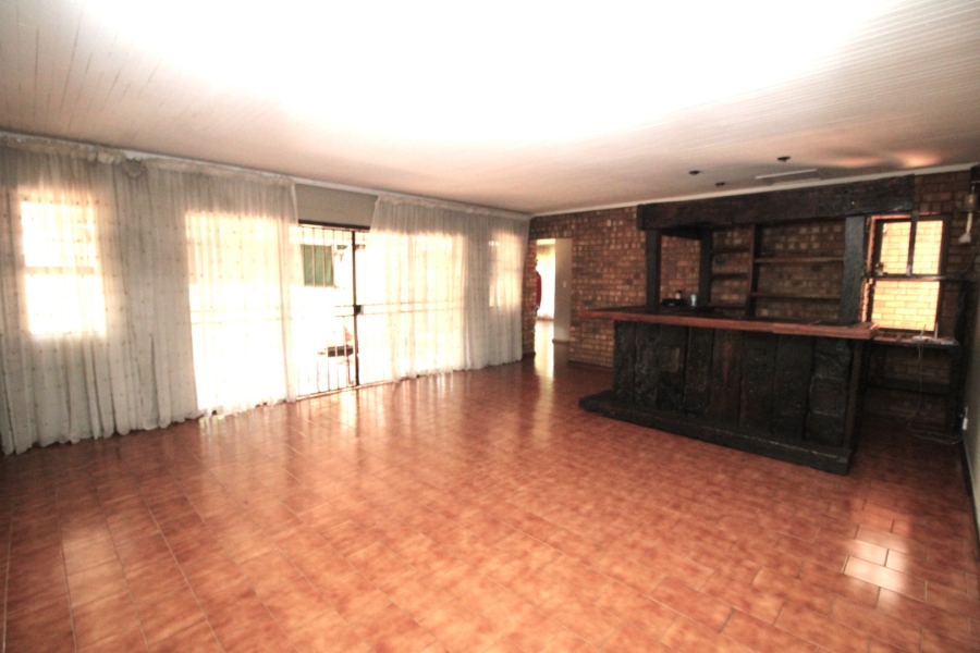 To Let commercial Property for Rent in Raslouw A H Gauteng