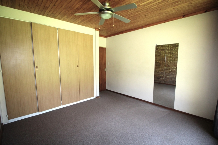 To Let commercial Property for Rent in Raslouw A H Gauteng