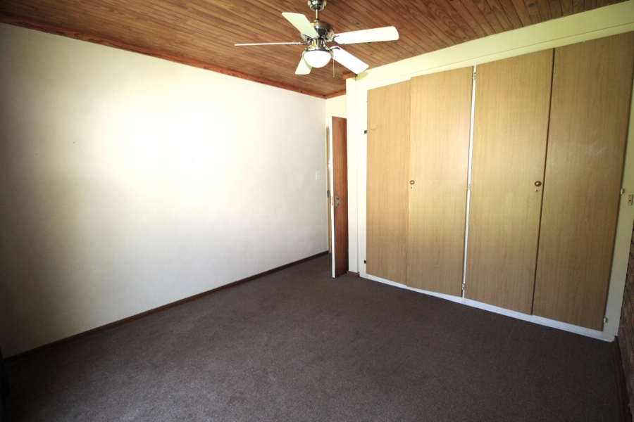 To Let commercial Property for Rent in Raslouw A H Gauteng