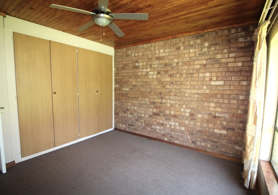To Let commercial Property for Rent in Raslouw A H Gauteng