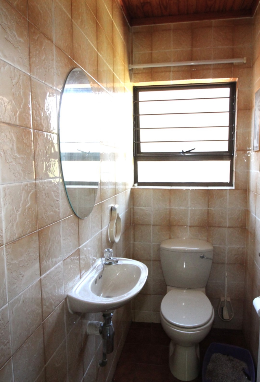 To Let commercial Property for Rent in Raslouw A H Gauteng