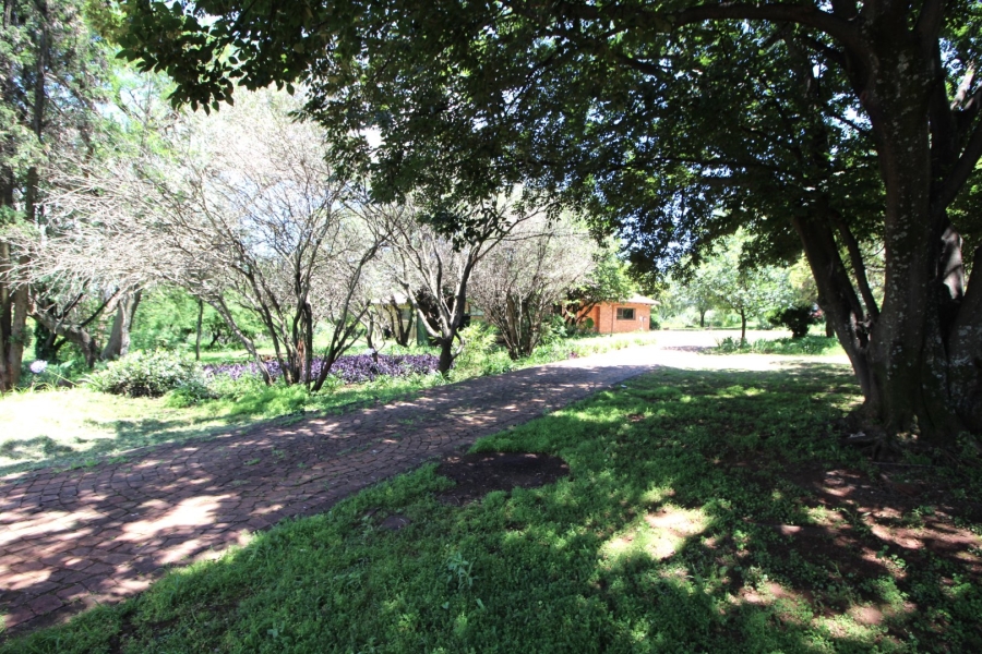 To Let commercial Property for Rent in Raslouw A H Gauteng