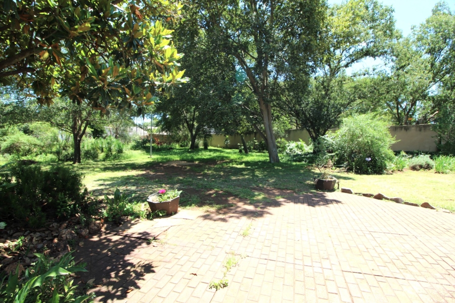 To Let commercial Property for Rent in Raslouw A H Gauteng