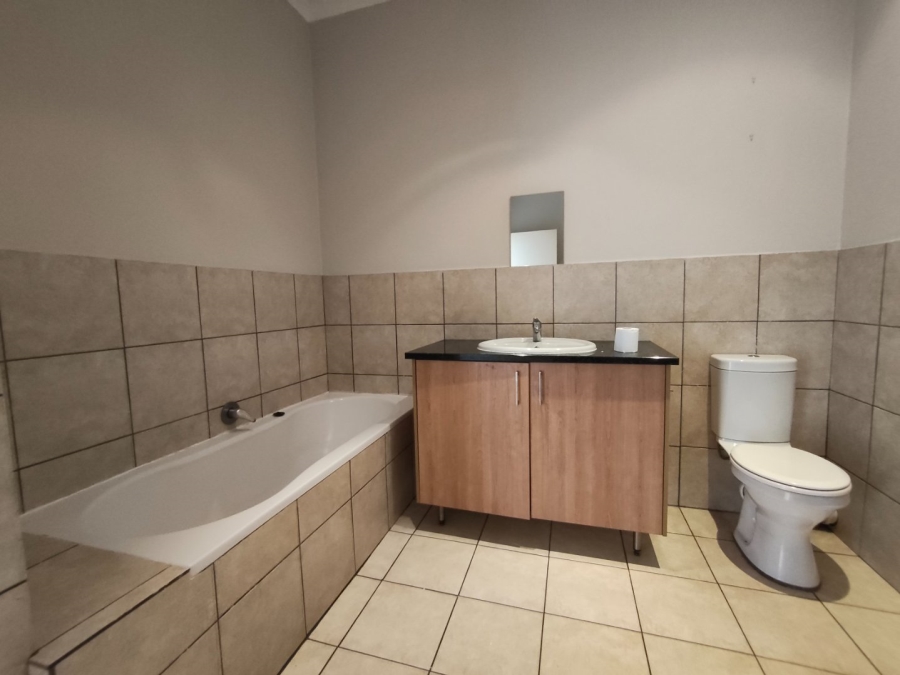To Let 2 Bedroom Property for Rent in Blackheath Gauteng