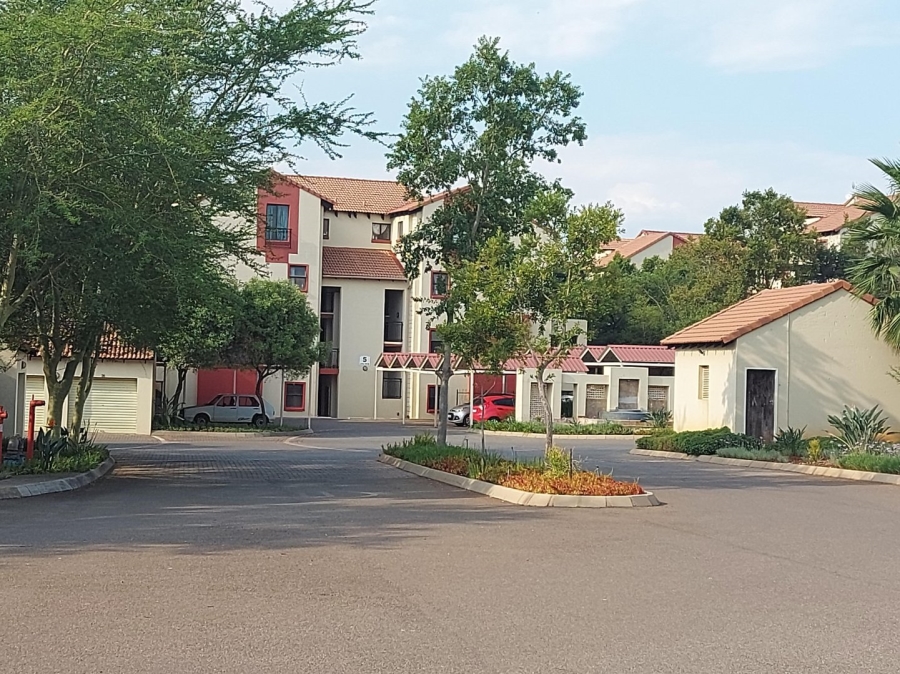 1 Bedroom Property for Sale in Oukraal Estate Gauteng