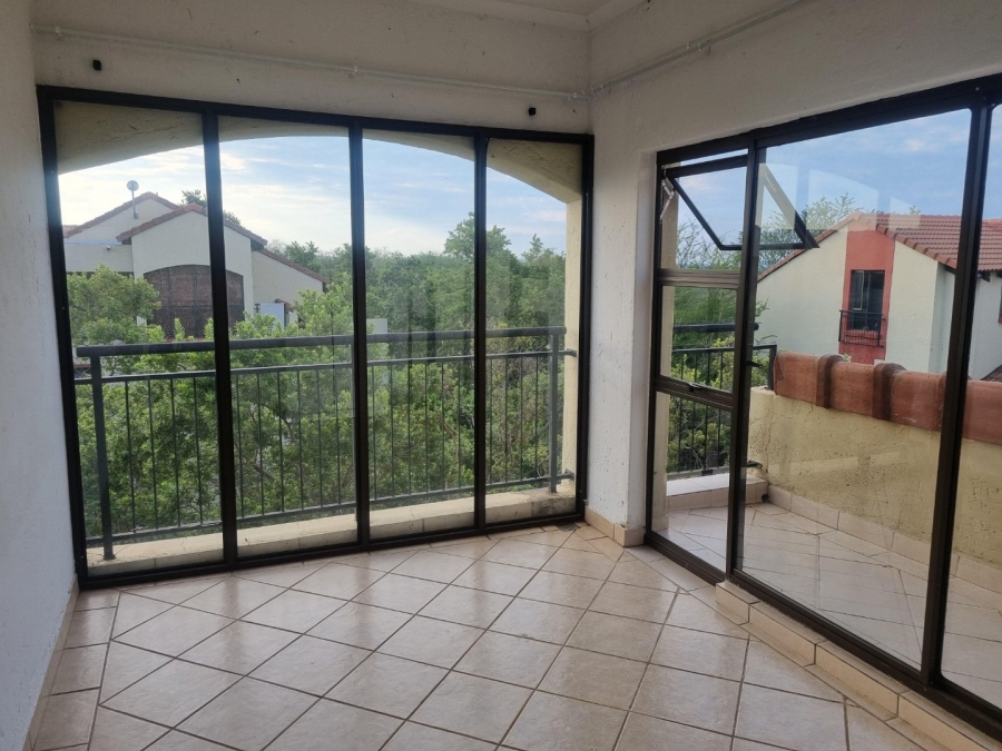 1 Bedroom Property for Sale in Oukraal Estate Gauteng