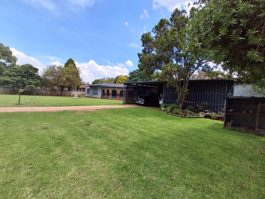 3 Bedroom Property for Sale in Daggafontein Gauteng