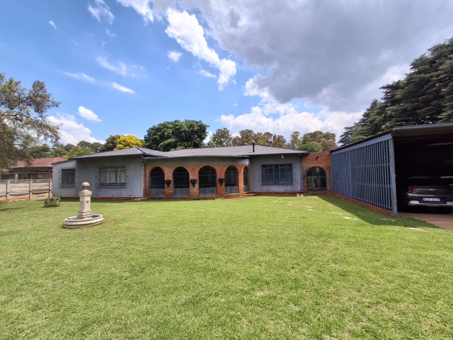 3 Bedroom Property for Sale in Daggafontein Gauteng