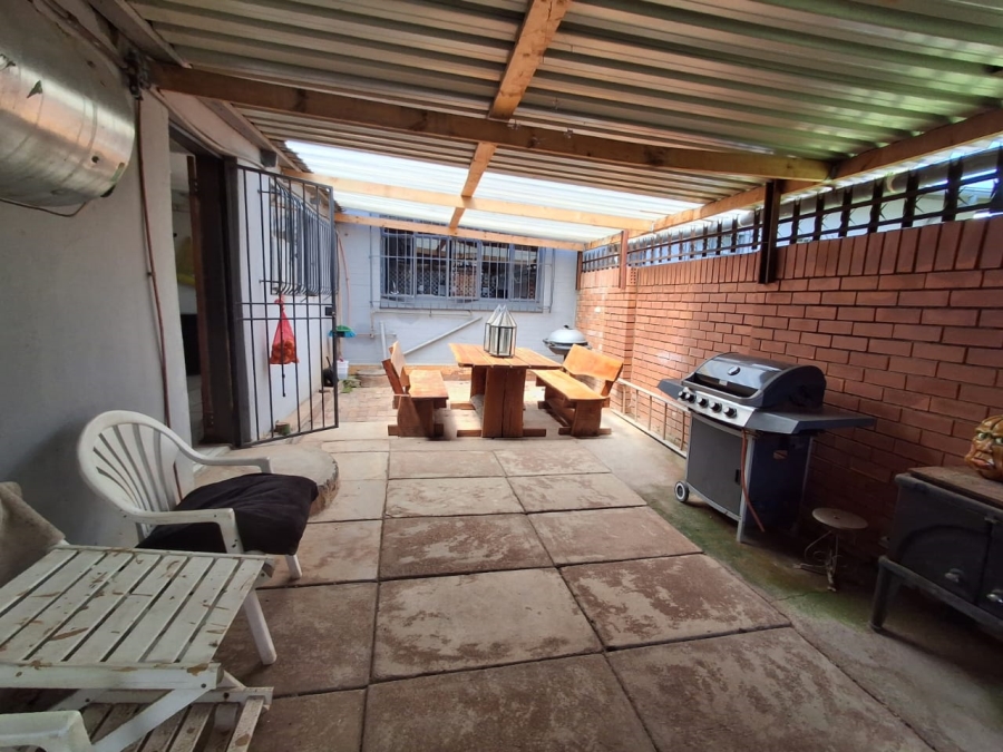 3 Bedroom Property for Sale in Daggafontein Gauteng
