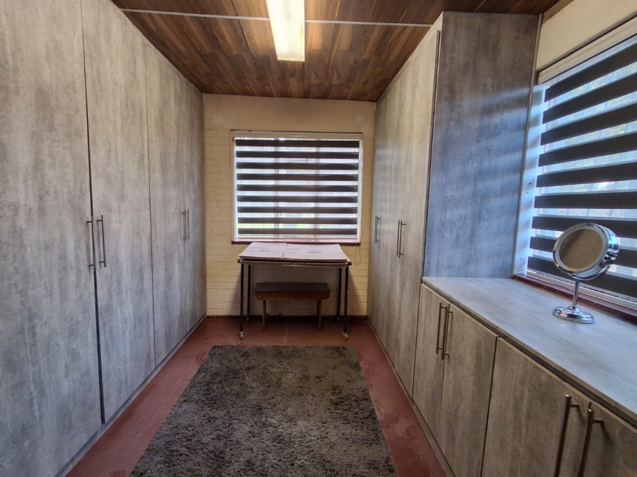 3 Bedroom Property for Sale in Daggafontein Gauteng