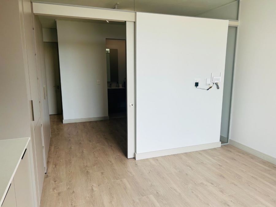 1 Bedroom Property for Sale in Rosebank Gauteng