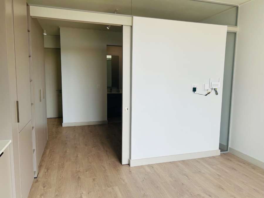 1 Bedroom Property for Sale in Rosebank Gauteng