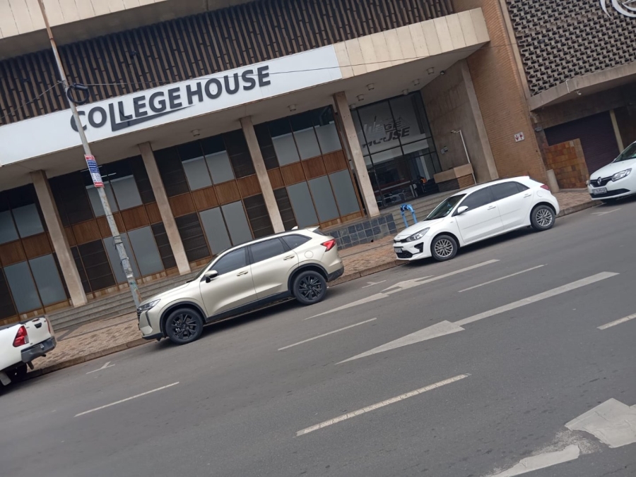 To Let 1 Bedroom Property for Rent in Braamfontein Gauteng