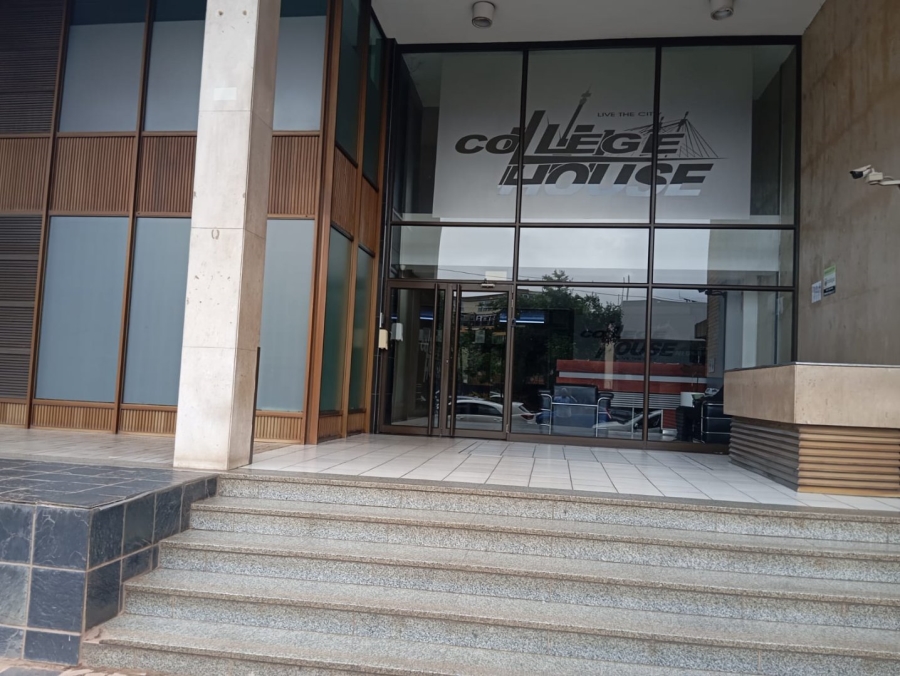 To Let 1 Bedroom Property for Rent in Braamfontein Gauteng