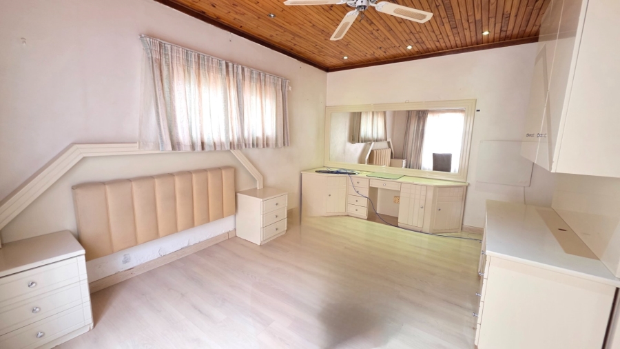 To Let 6 Bedroom Property for Rent in Laudium Gauteng