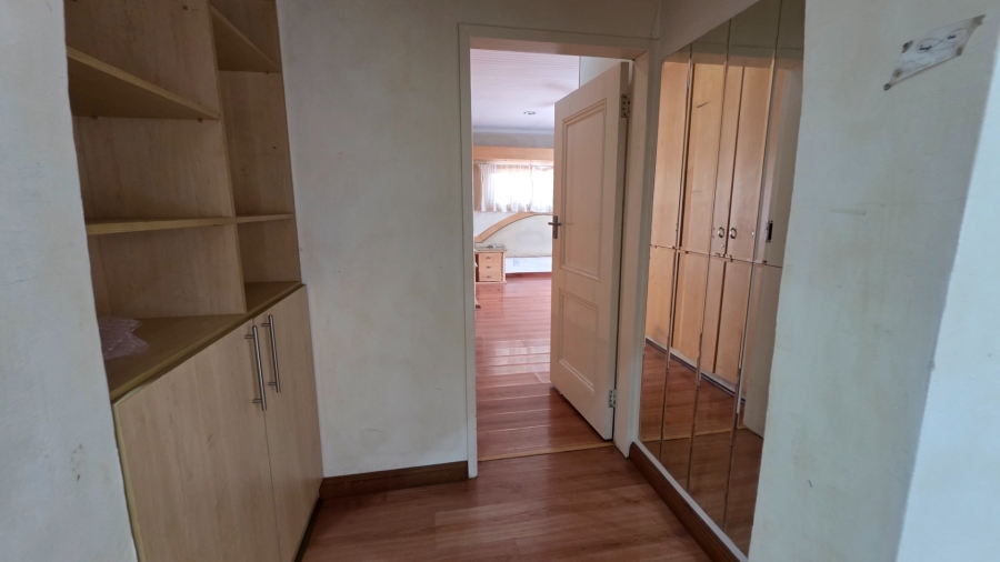 To Let 6 Bedroom Property for Rent in Laudium Gauteng