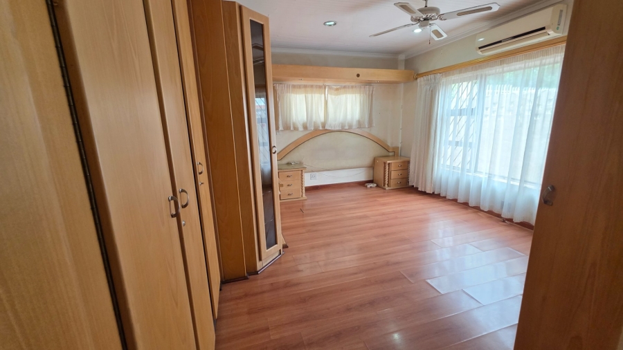 To Let 6 Bedroom Property for Rent in Laudium Gauteng