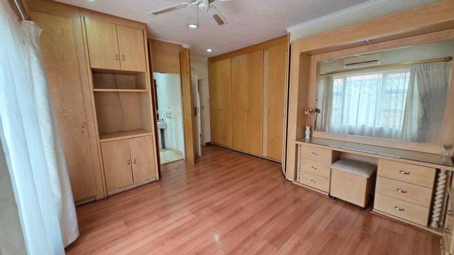 To Let 6 Bedroom Property for Rent in Laudium Gauteng