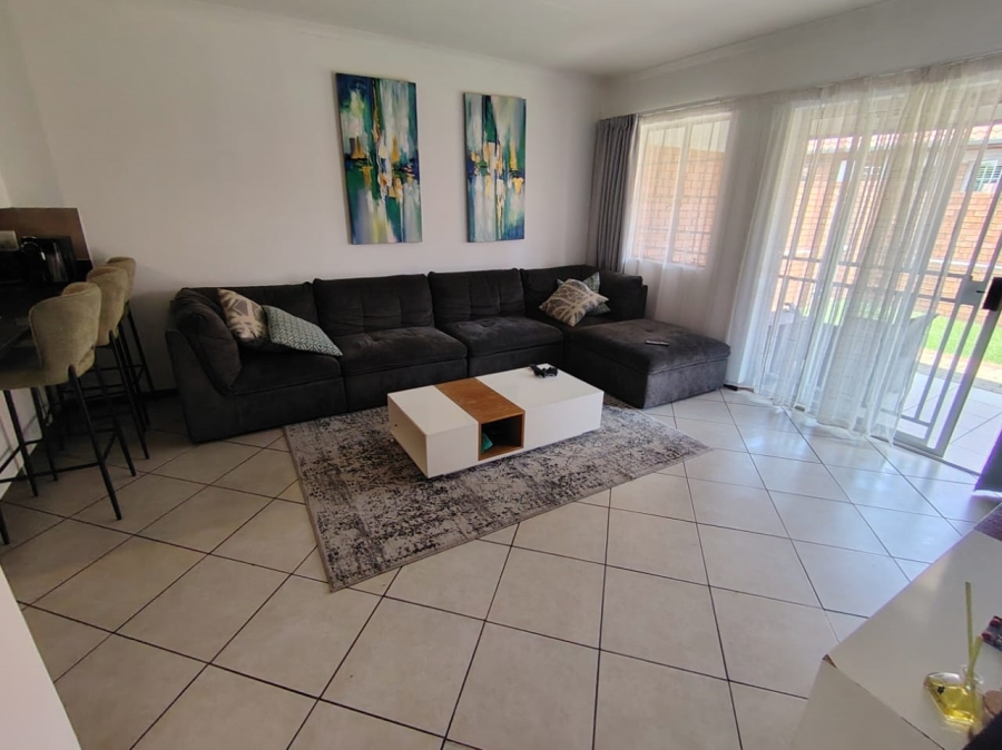 3 Bedroom Property for Sale in Monavoni Gauteng