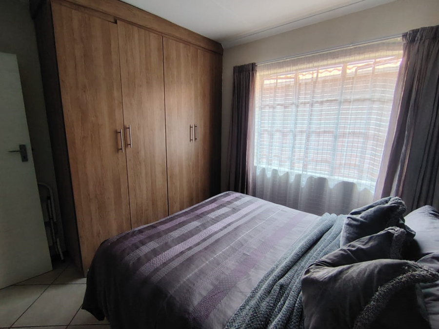 3 Bedroom Property for Sale in Monavoni Gauteng