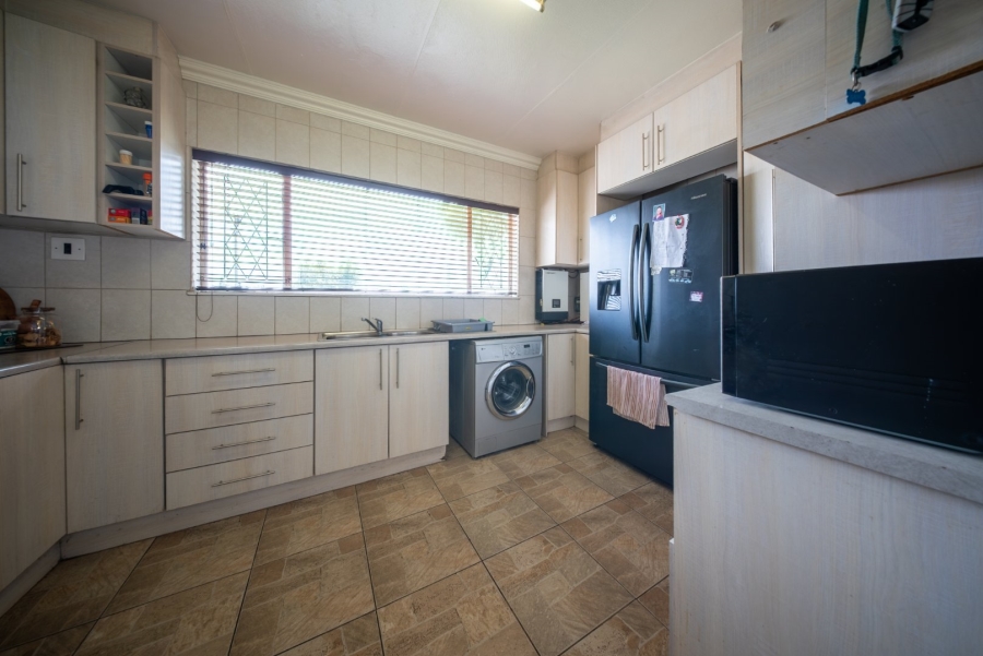 3 Bedroom Property for Sale in Klopperpark Gauteng