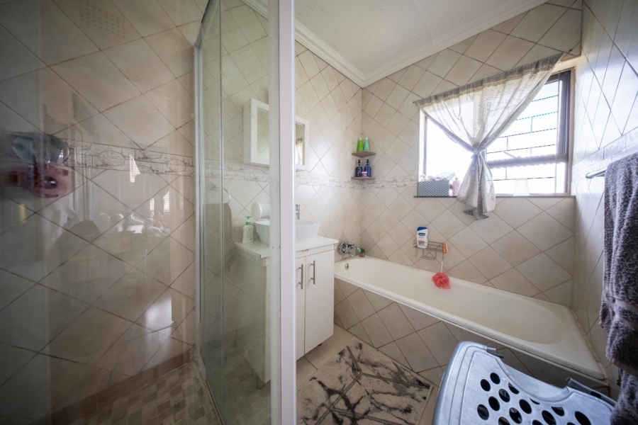 3 Bedroom Property for Sale in Klopperpark Gauteng