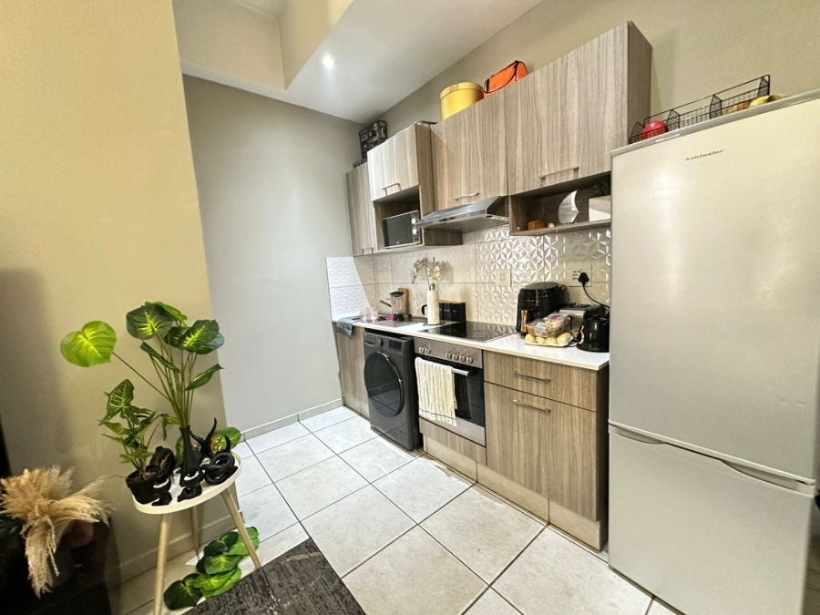 1 Bedroom Property for Sale in Rosebank Gauteng