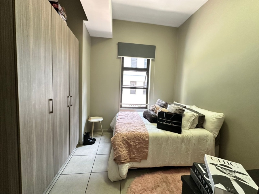 1 Bedroom Property for Sale in Rosebank Gauteng