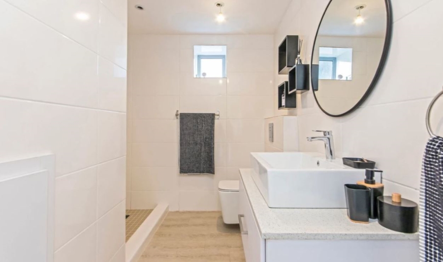 2 Bedroom Property for Sale in Lanseria Gauteng