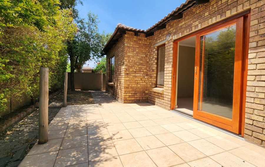 2 Bedroom Property for Sale in Arundo Estate Gauteng