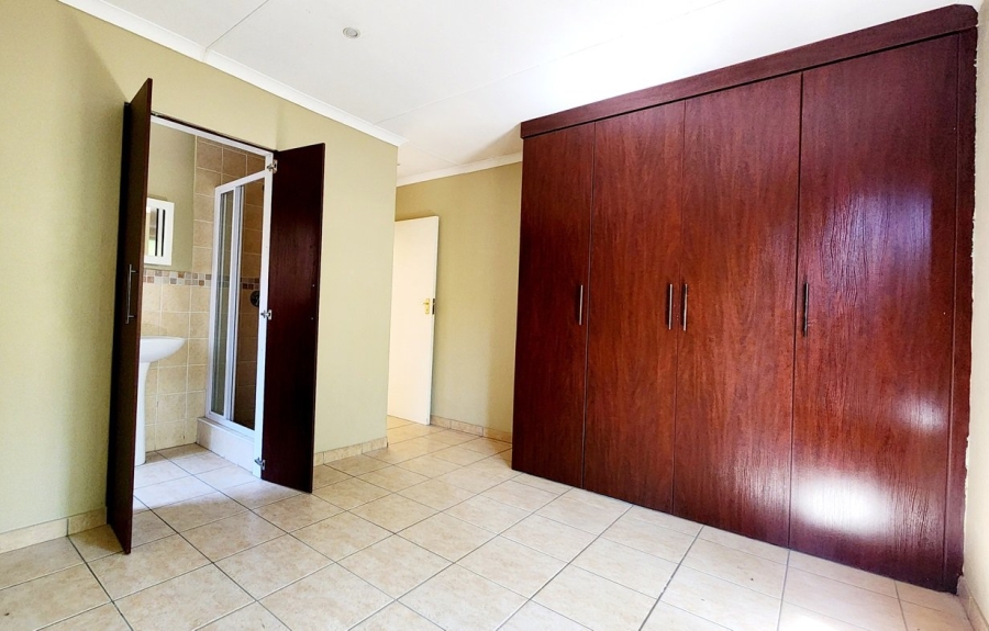 2 Bedroom Property for Sale in Arundo Estate Gauteng