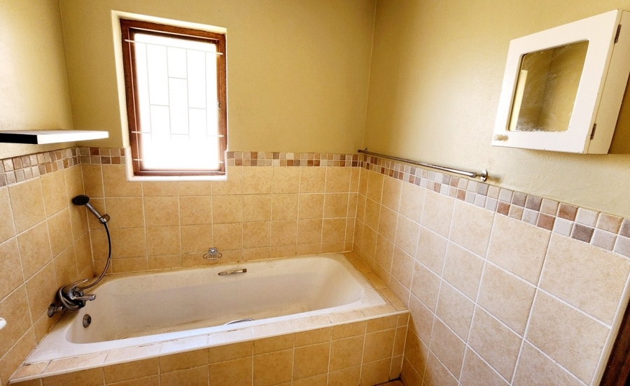 2 Bedroom Property for Sale in Arundo Estate Gauteng