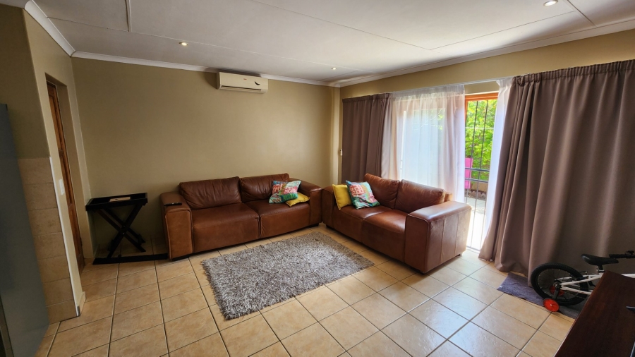 2 Bedroom Property for Sale in The Reeds Gauteng