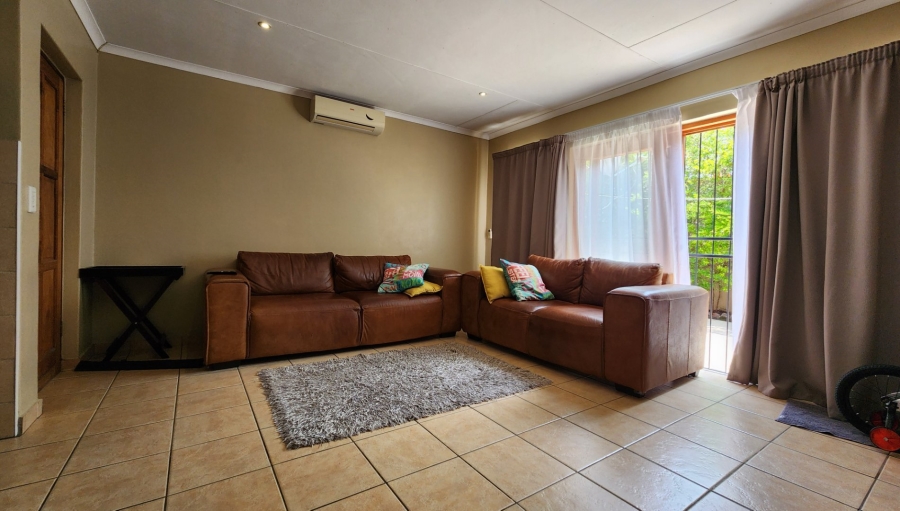 2 Bedroom Property for Sale in The Reeds Gauteng