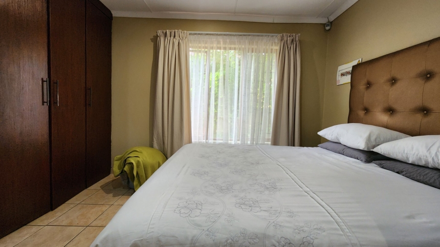 2 Bedroom Property for Sale in The Reeds Gauteng