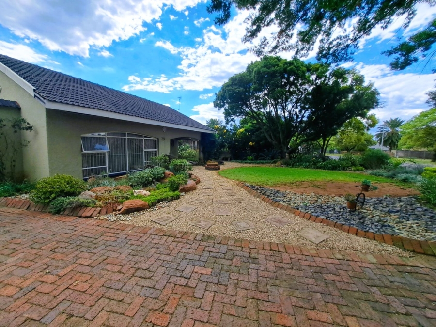 4 Bedroom Property for Sale in Ferryvale Gauteng
