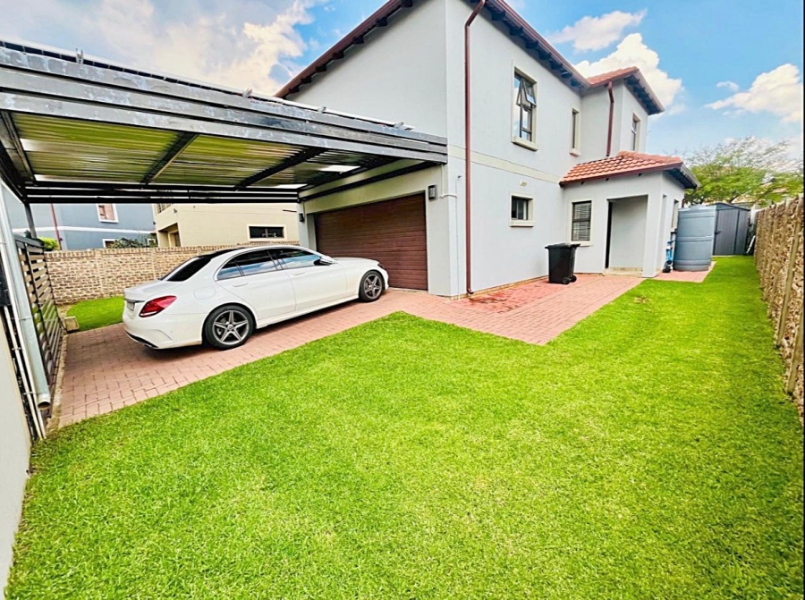 3 Bedroom Property for Sale in Parkrand Gauteng