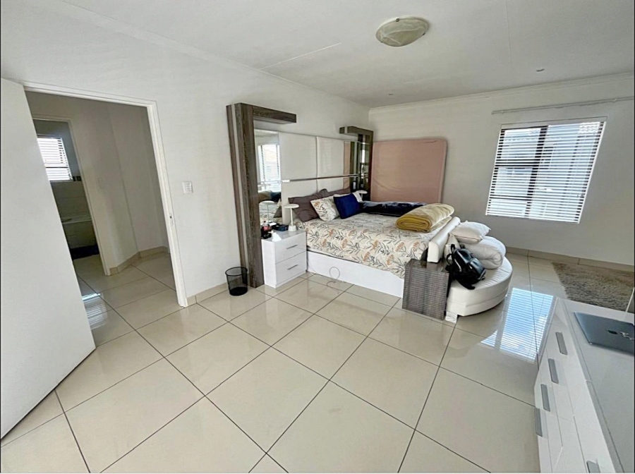 3 Bedroom Property for Sale in Parkrand Gauteng