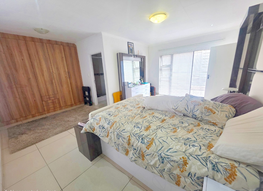 3 Bedroom Property for Sale in Parkrand Gauteng