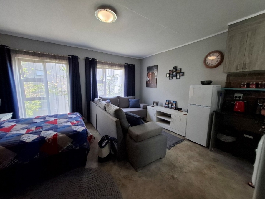 1 Bedroom Property for Sale in Zwartkop Golf Estate Gauteng