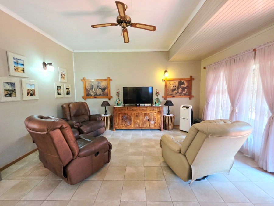 3 Bedroom Property for Sale in La Montagne Gauteng