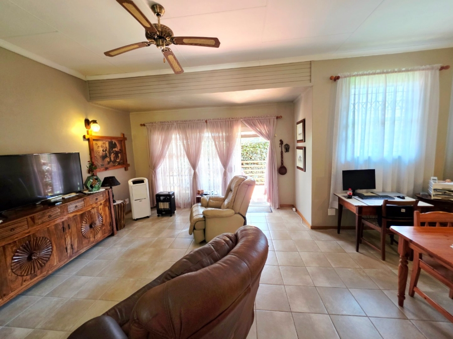 3 Bedroom Property for Sale in La Montagne Gauteng