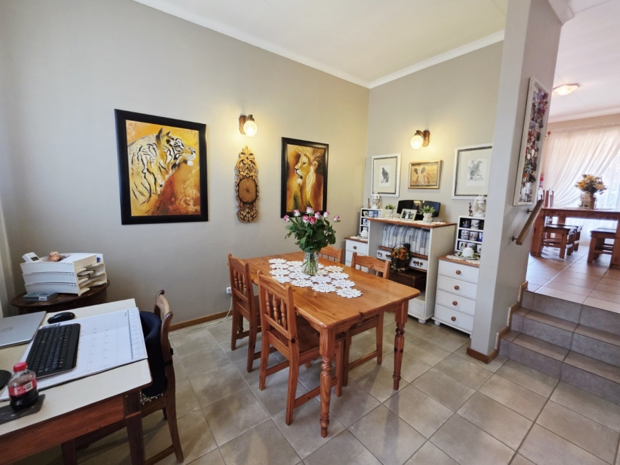 3 Bedroom Property for Sale in La Montagne Gauteng