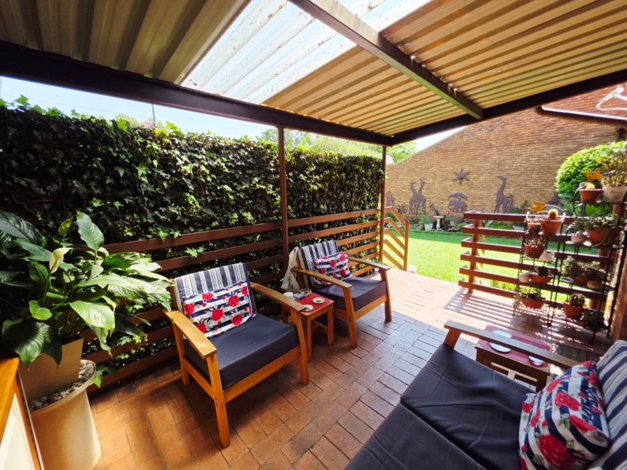 3 Bedroom Property for Sale in La Montagne Gauteng