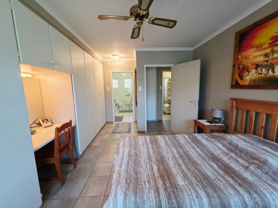 3 Bedroom Property for Sale in La Montagne Gauteng