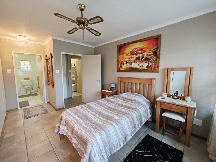 3 Bedroom Property for Sale in La Montagne Gauteng