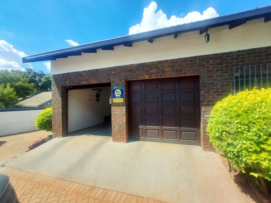To Let 4 Bedroom Property for Rent in Hennopspark Gauteng