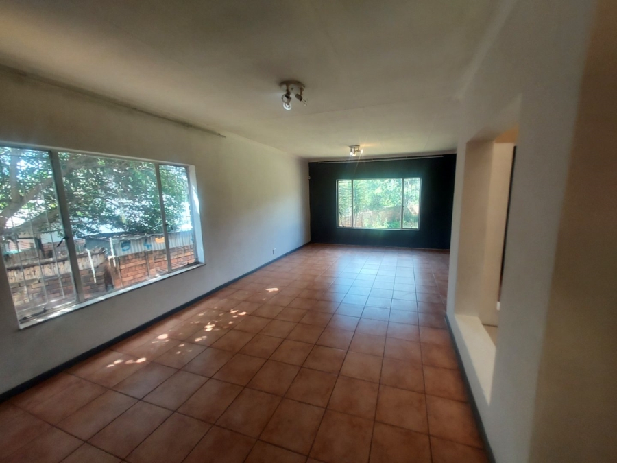 To Let 4 Bedroom Property for Rent in Hennopspark Gauteng