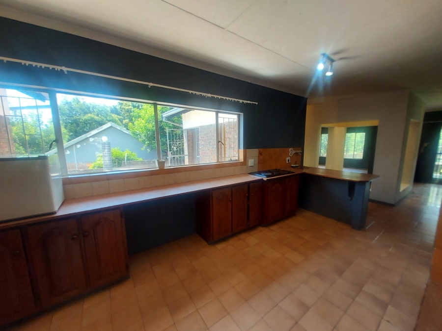 To Let 4 Bedroom Property for Rent in Hennopspark Gauteng