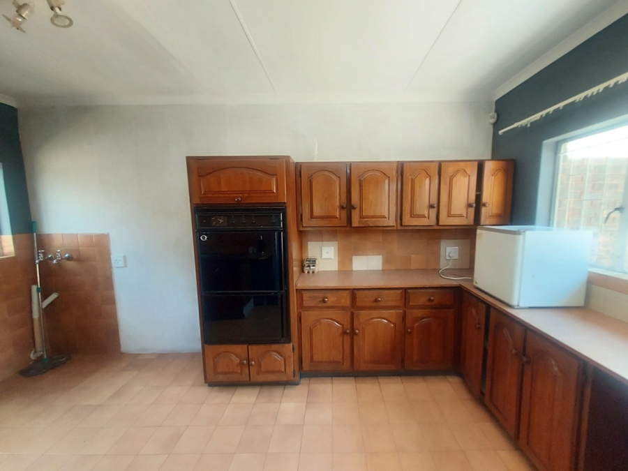 To Let 4 Bedroom Property for Rent in Hennopspark Gauteng